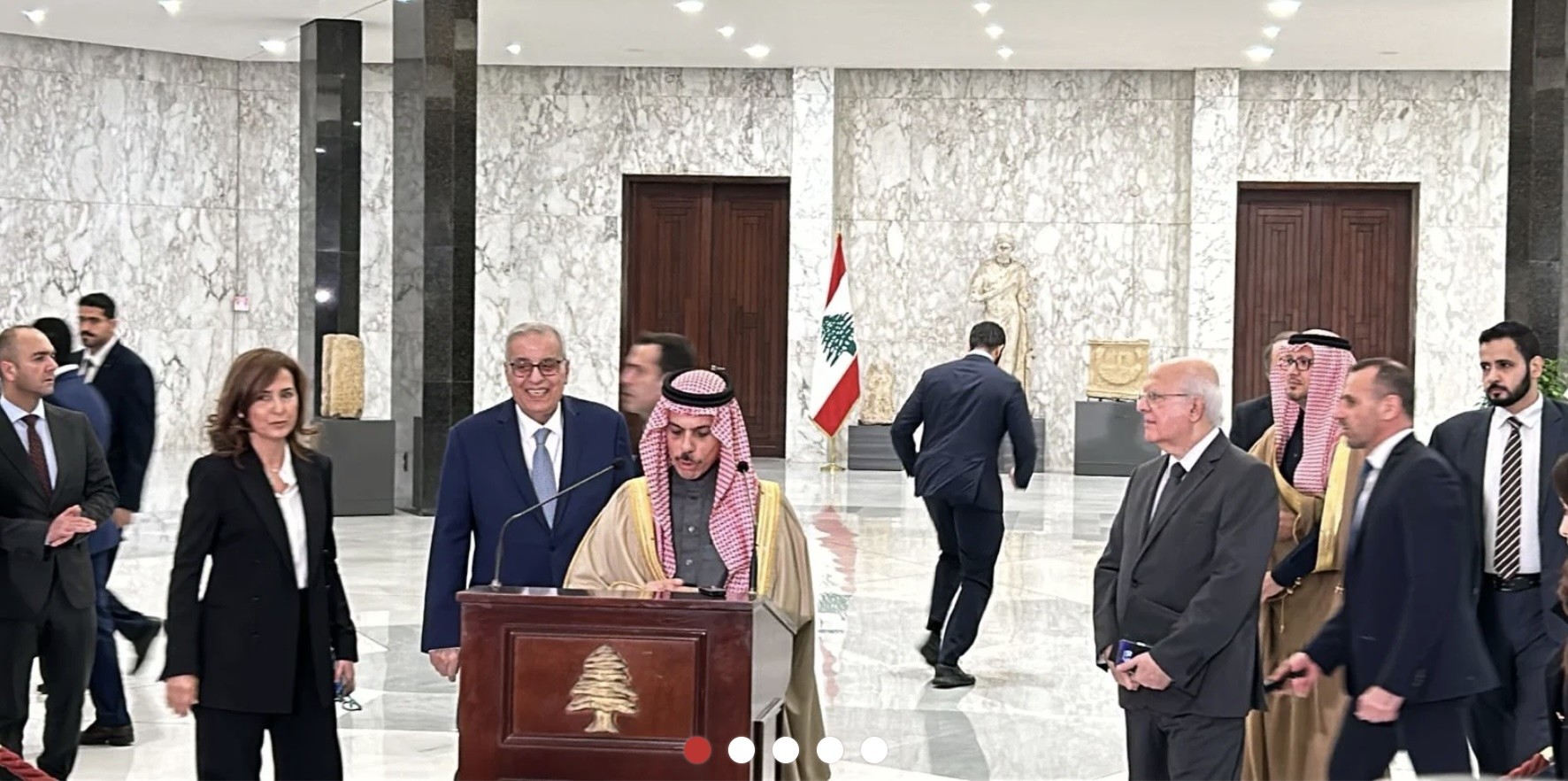وزير الخارجية السعودي في بيروت لدعم الرئيسين عون وسلام