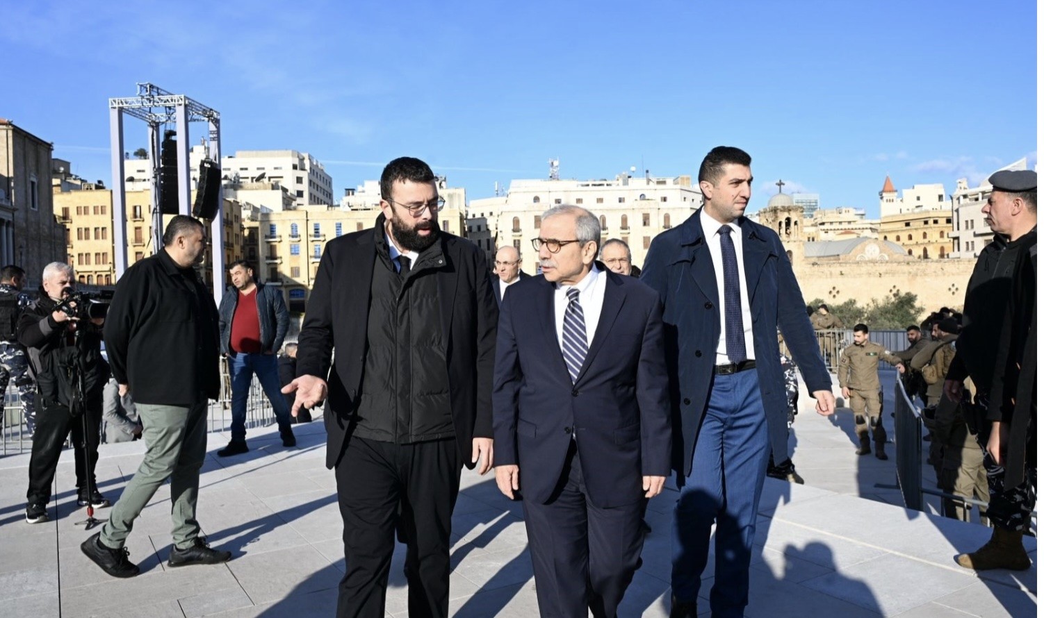 سلام بعد زيارة ضريح الحريري:لا أمان بالافلات من العقاب