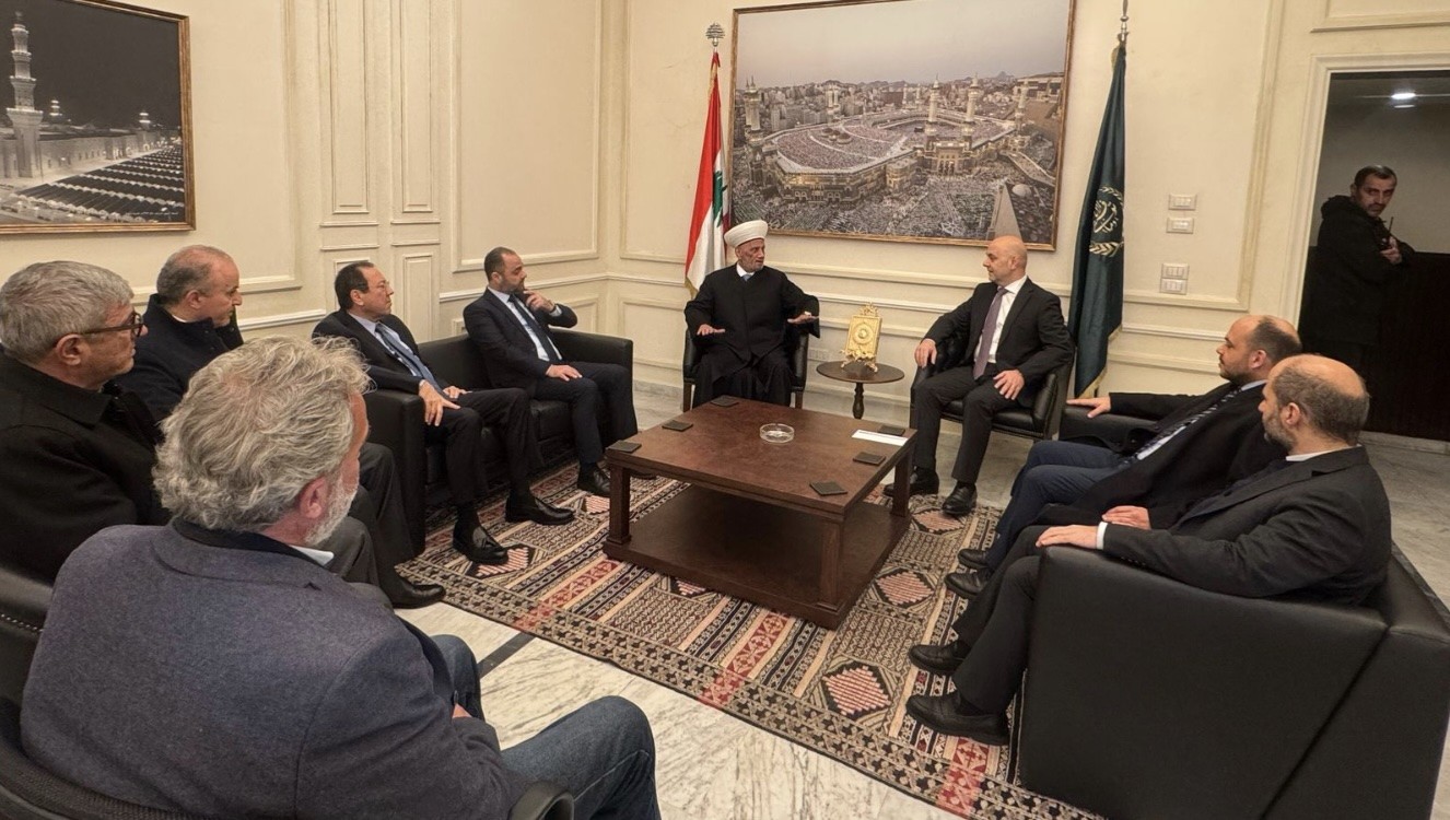 القوات تدعو المفتي الى إفطار معراب