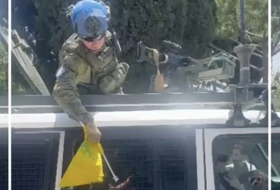 اعتراض دورية لـ "اليونيفيل" في صريفا ورفع علم حزب الله على اليتها