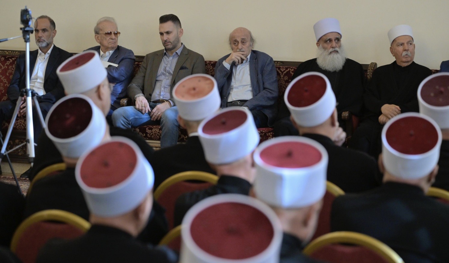 انسحاب جنبلاط وتيمور من موقف جرنايا بعد وصول وهّاب