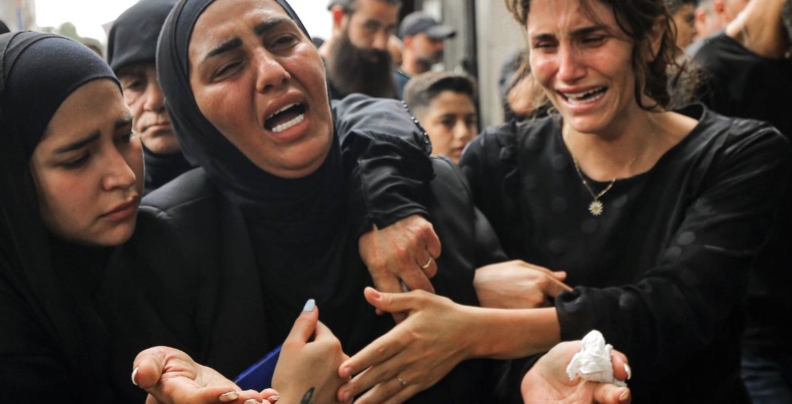 تشييع شهداء الجيش في ظل الانقسام الوطني بشأن سلاح حزب الله