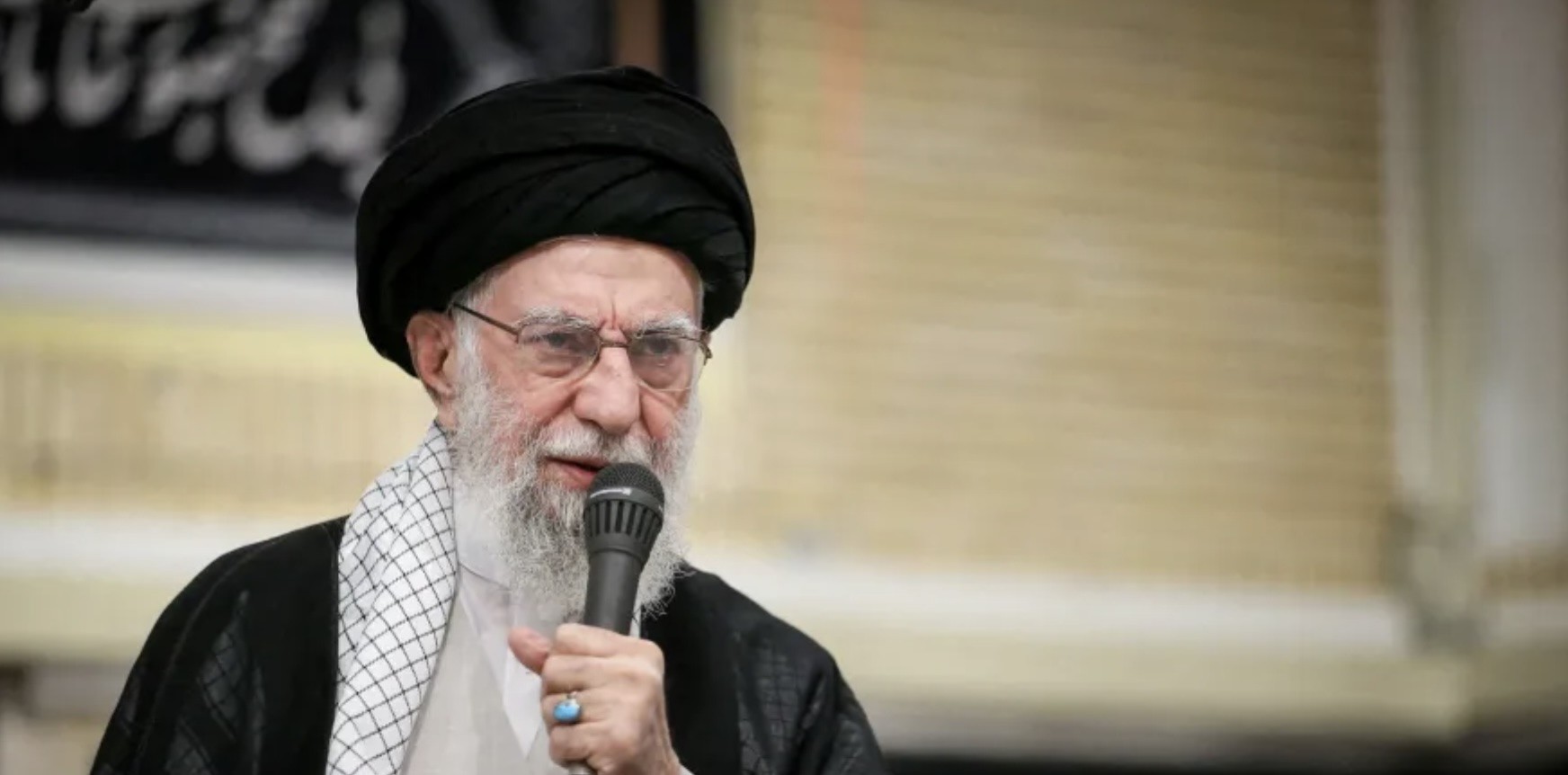 خامنئي متشائم من المفاوضات مع أميركا