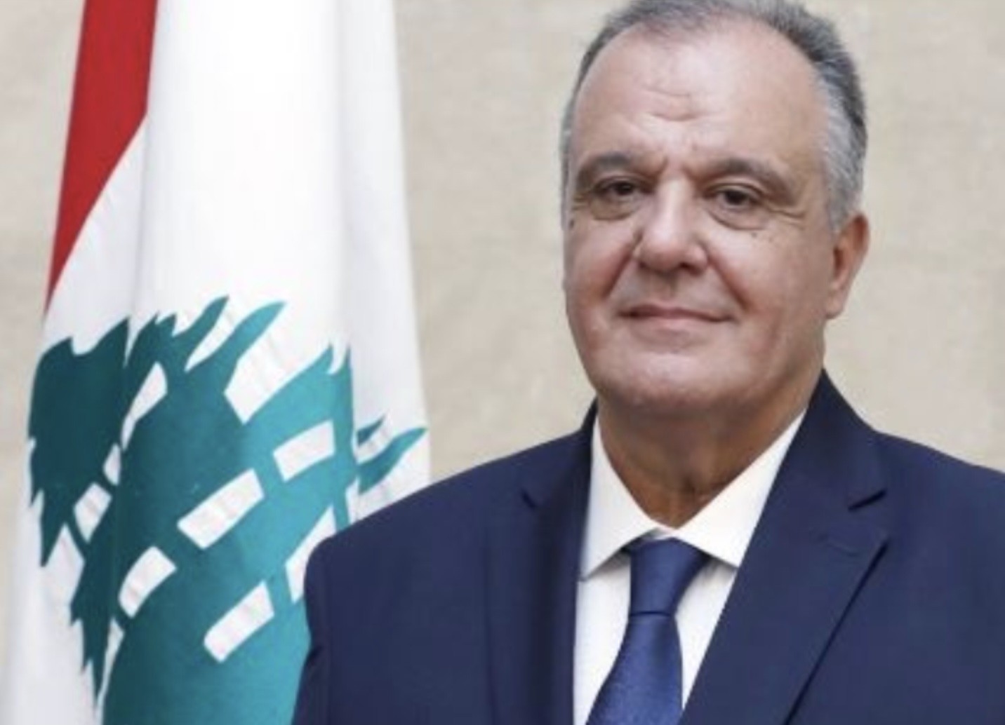 الادعاء على بوشكيان بالرشوة والإثراء غير المشروع