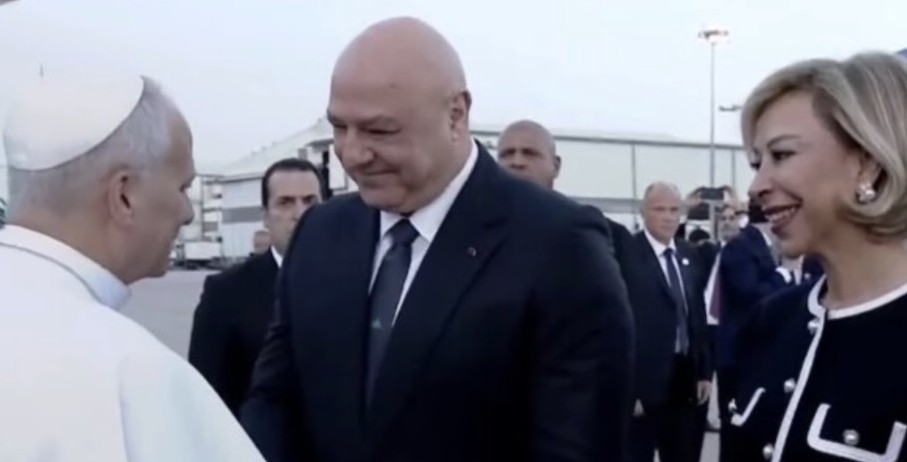البابا في لبنان