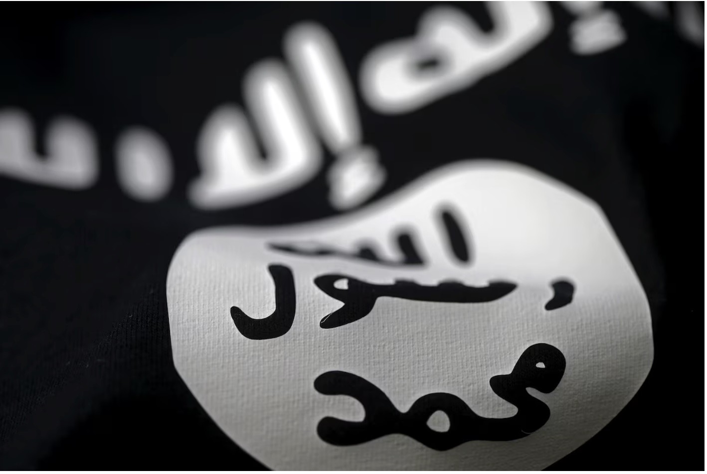 داعش:لطلقات أصابت قلب القوات الأمريكية والسورية