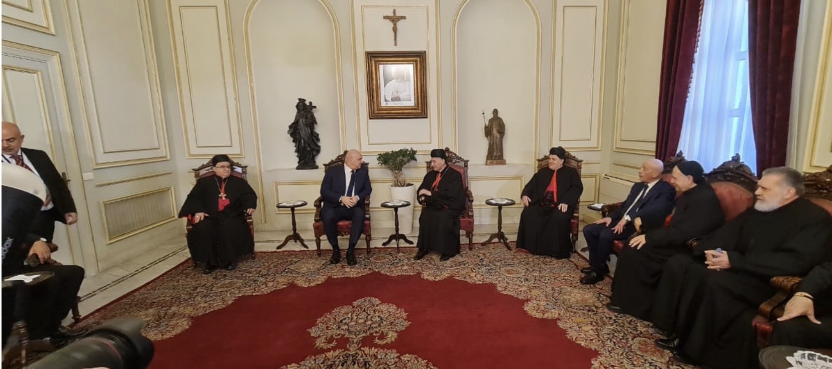 رئيس الجمهورية في بكركي:تطبيق حصرية السلاح  وفقا للظروف