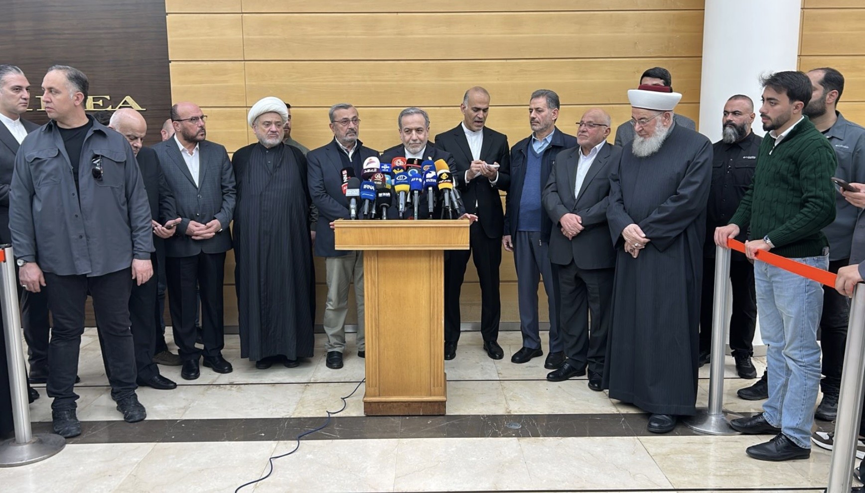 عراقجي في بيروت: دعم سيادة لبنان