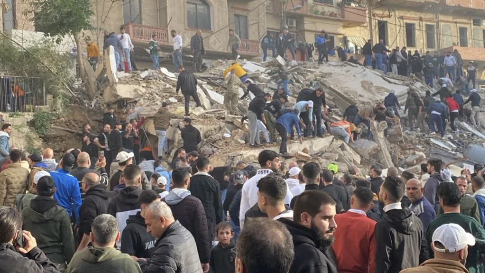 انهيار مبنى في التبانة