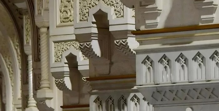 أعمدة المسجد الحرام تخدم ملايين المصلين