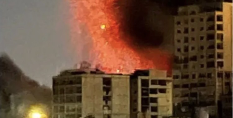 غارات عنيفة تهزّ صور وصيدا ومجزرة في عدلون