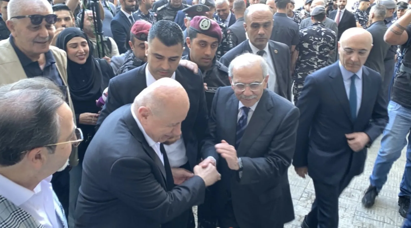 الرئيس نواف سلام