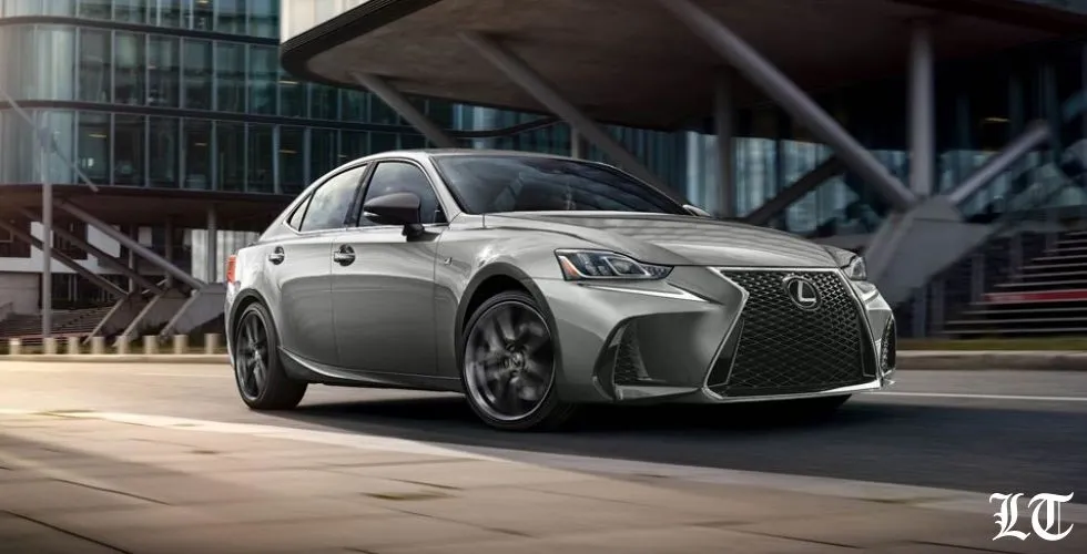 Lexus  تتباهى بسيّارتها الرياضيّة الجديدة