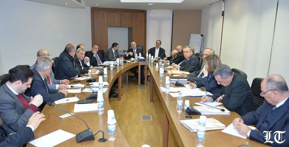 لماذا التردد الفاضح في خطوات جورج عدوان في ملف الجمارك؟