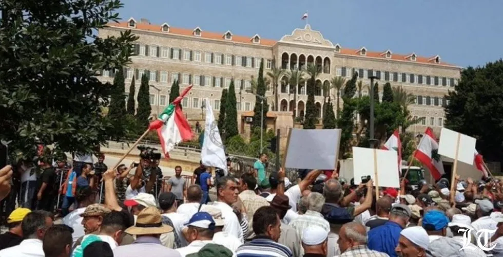ضابط متقاعد يصف قرارات الحكومة "بالعهر"ويتوقع تصعيدا في مواجهة الظلم