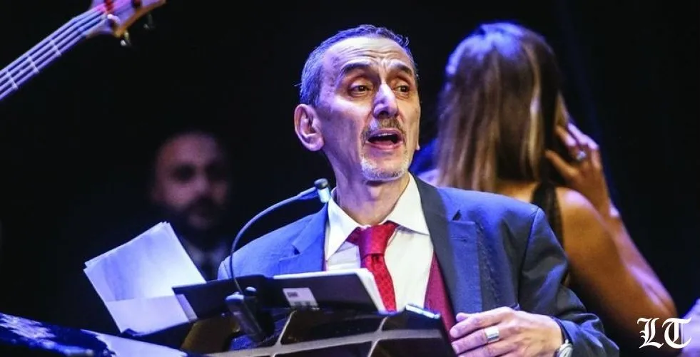 زياد الرحباني من أعياد بيروت يغني أوجاع اللبنانيين
