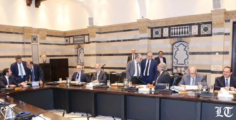 ضريبة الواتساب تنتهك القوانين وخصوصية المستخدمين