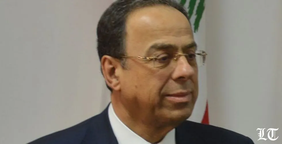 وزير الاقتصاد يكشف عن خسارة لبنان يوميا ٨٠مليون دولار