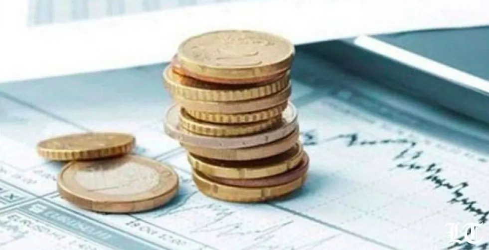 عائد السندات اليونانية لأجل 10 سنوات يهبط عن 1% للمرة الاولى