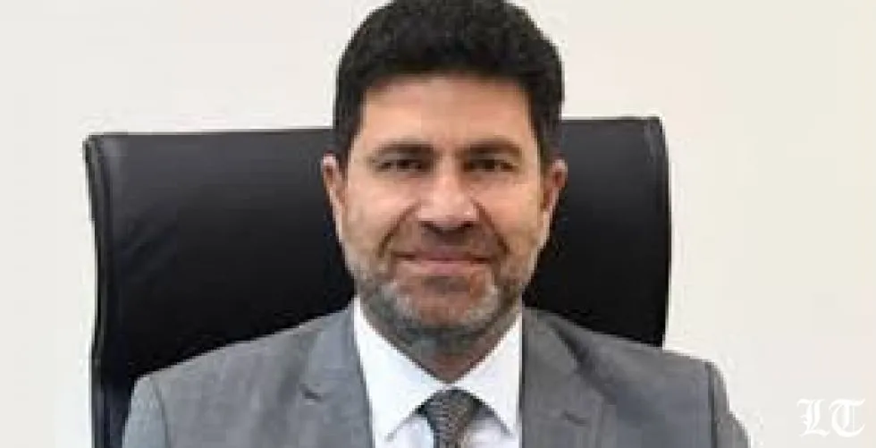 وزير الطاقة يعترف بوجود مادة الامونيوم في معمل الزوق