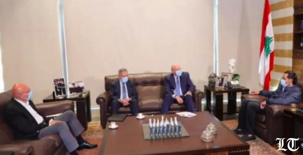 الورقة السنيّة المستورة واللعب على شفير يوم الاثنين