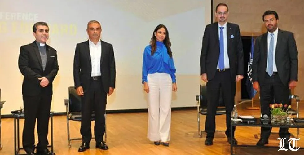 رئيس جامعة الكسليك وكارلوس غصن أطلقا مبادرة لطلاب الأعمال