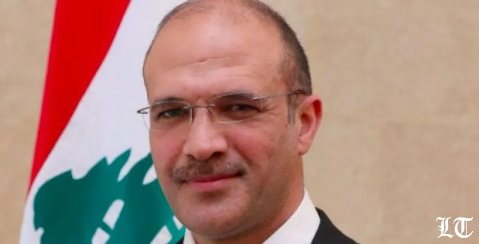 وزير الصحة يبادر الى مسح البلدات المصابة بتفشي كورونا