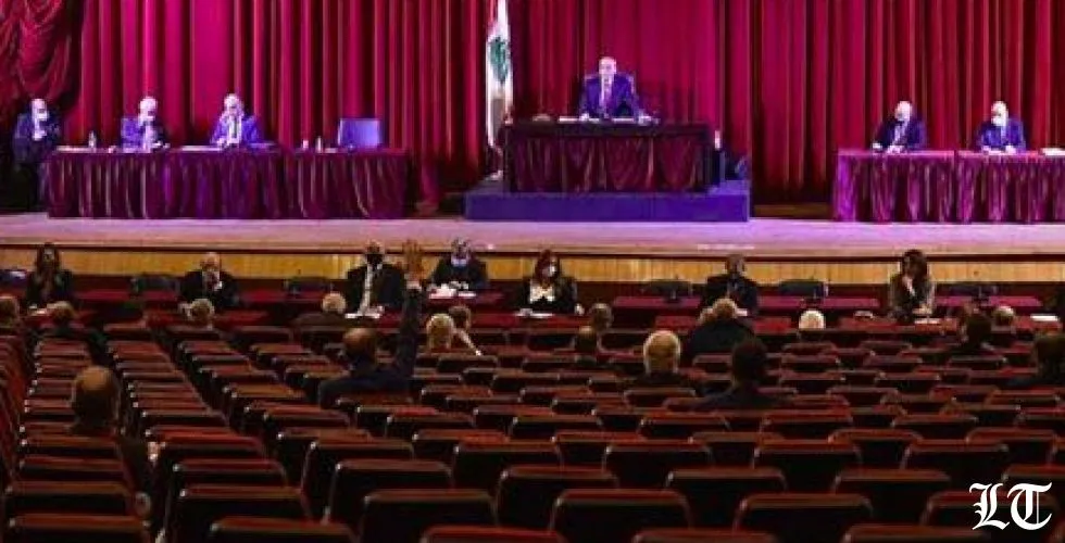 اليوم الجنائي الطويل بين قصر بعبدا والبرلمان