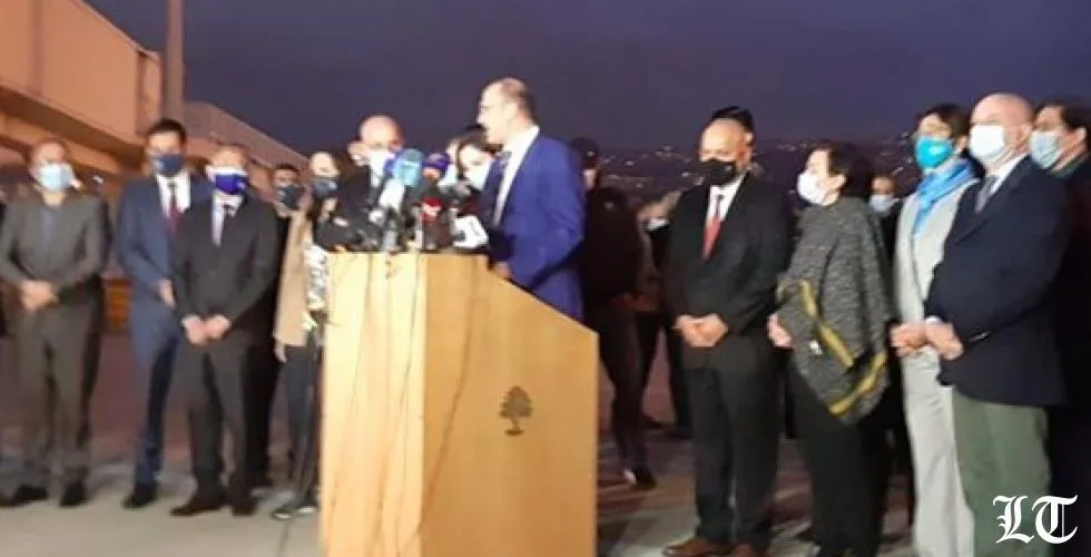 اللقاحات للجسم الطبي والمسنين في المستشفيات