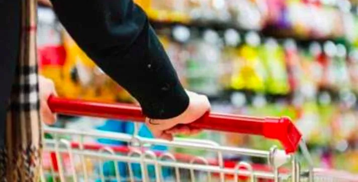 المواد الغذائية متوفرة لشهرين ونصف... فماذا بعد؟