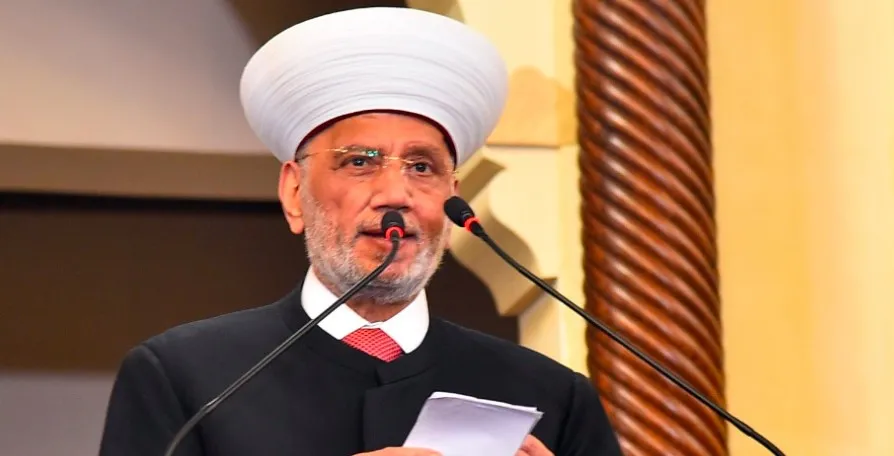 المفتي يحذّر من العراقيل التي وضعت وتوضع في وجه الحريري