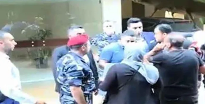 أهالي شهداء المرفأ يحاولون اقتحام منزل فهمي