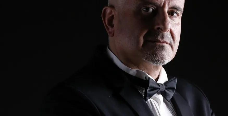 في قعر الأزمات، يعلو الأمل