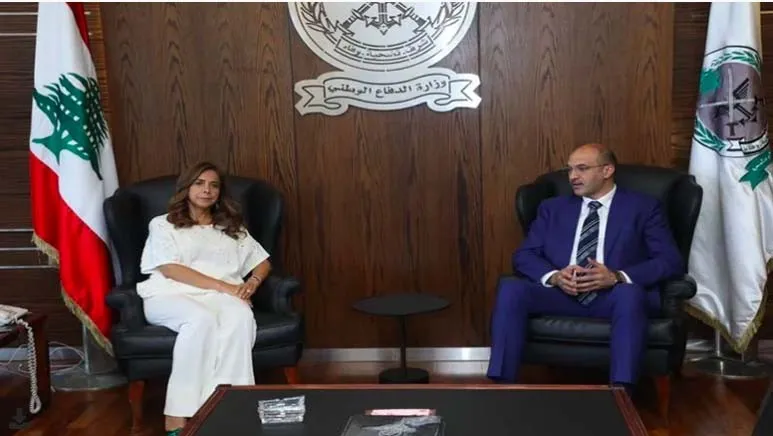 الوزيران حمد حسن وزينة عكر خارج السرب الفاشل