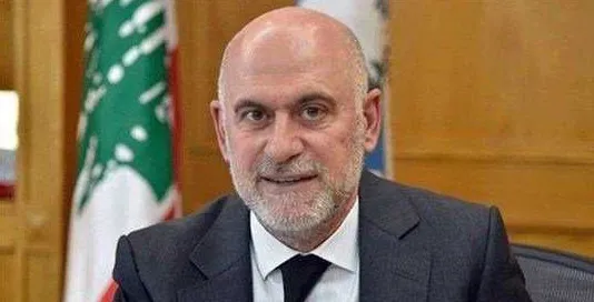 مذكرة توقيف غيابية بحق الوزير فينيانوس بعد تغيّبه عن الحضور امام بيطار