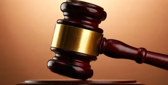الإدعاء على الصقر والزين والصلح بجرم تهريب بضائع