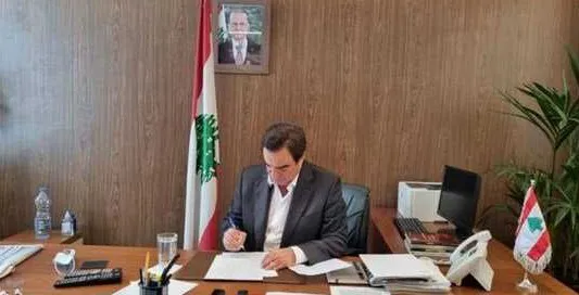 الرابح والخاسر من استقالة القرداحي
