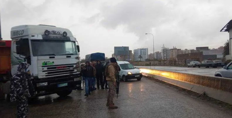 قطاع النقل يتحرك احتجاجا