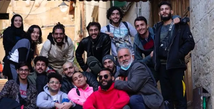 يحيى جابر في "تعارفوا": لعبة البكاء والضحك في  المأساة