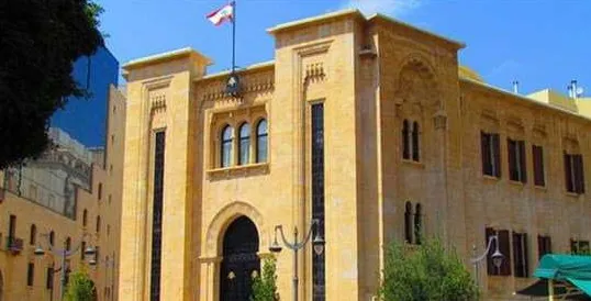 تمديد مجالس البلديات والمخاتير