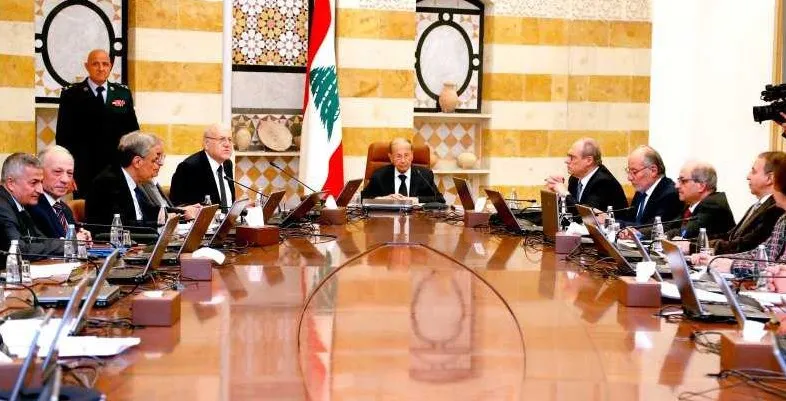 حاكم مصرف لبنان لم يحضر جلسة مجلس الوزراء
