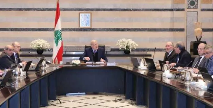 ميقاتي في مجلس الوزراء: الدمج بين الكابيتال كونترول وضمان الودائع خاطئ