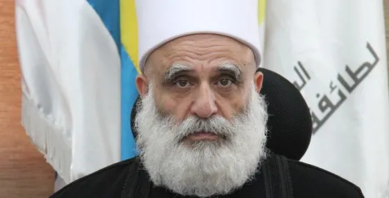 شيخ العقل في رسالة الأضحى : لمواجهة المحنة بالتضامن