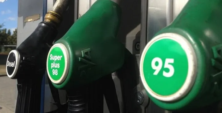 انخفاض في سعر البنزين