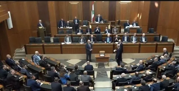 الى الخميس در...لا انتخاب للرئيس