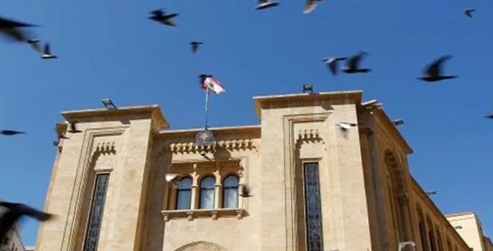 هل يكفي اعتصام ٤ نواب  لتسريع انتخاب الرئيس؟