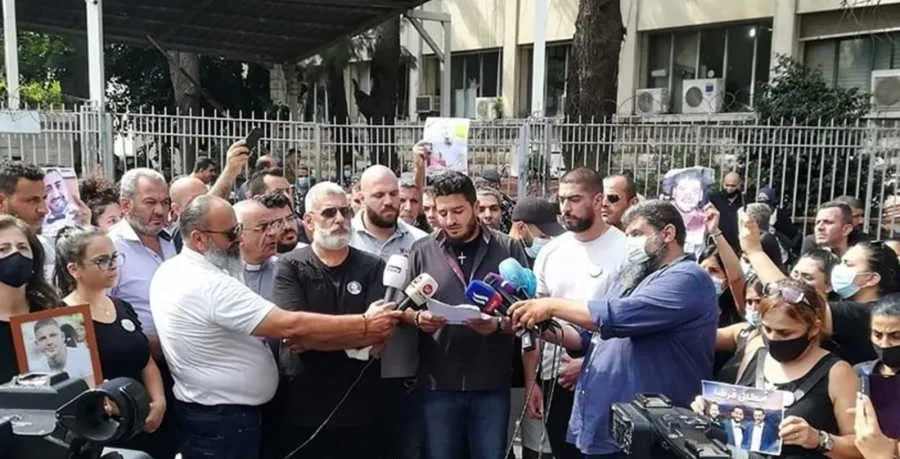 أهالي ضحايا انفجار المرفأ لصمود القاضي بيطار