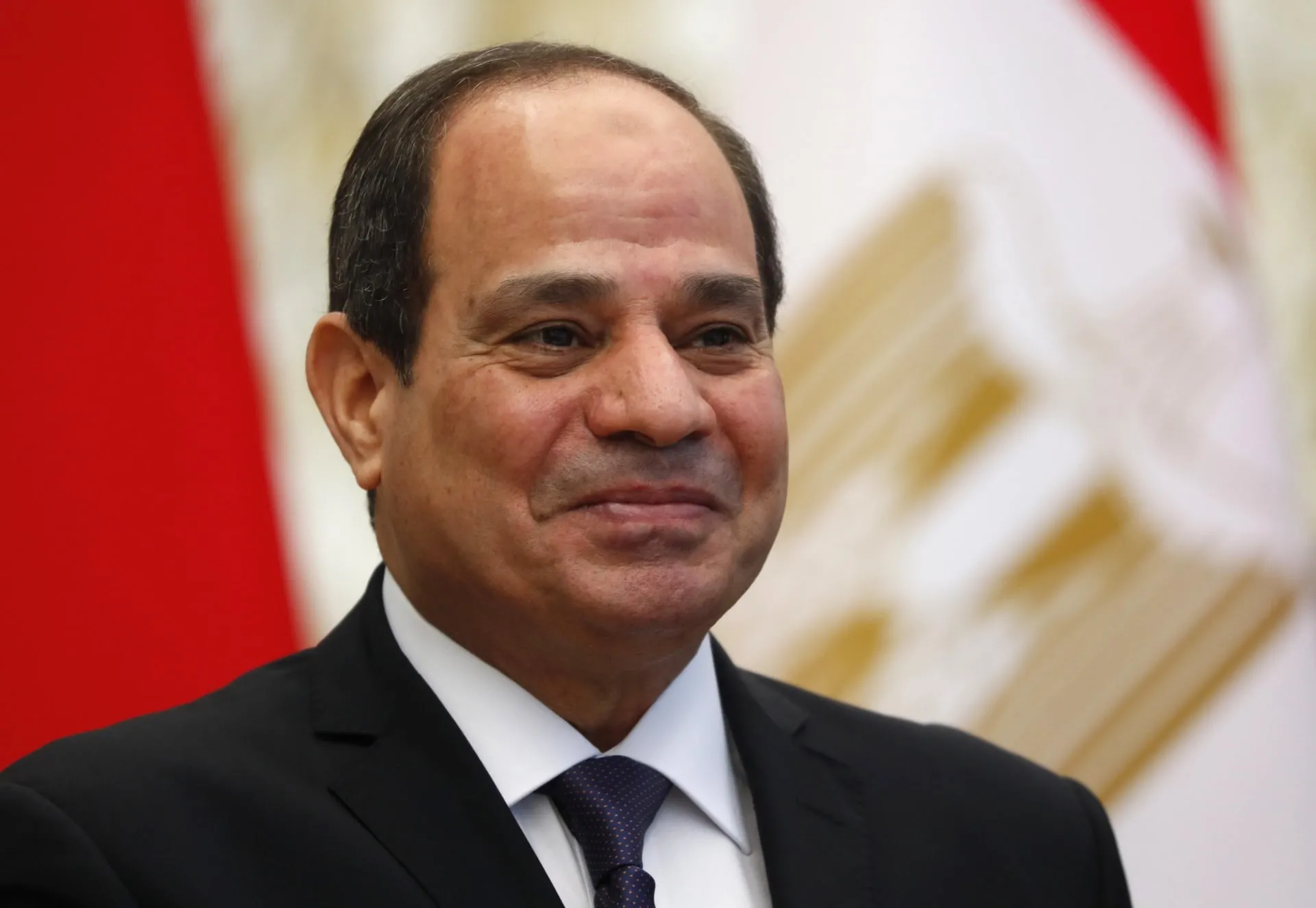 السيسي يعلن إجراءات لتخفيف الأعباء الاقتصادية