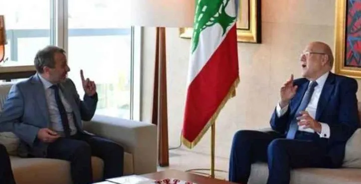 التجنيس يُشعل جبهة ميقاتي باسيل