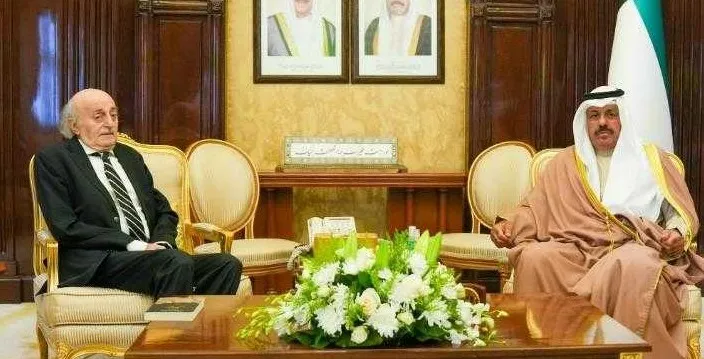 جنبلاط في الكويت